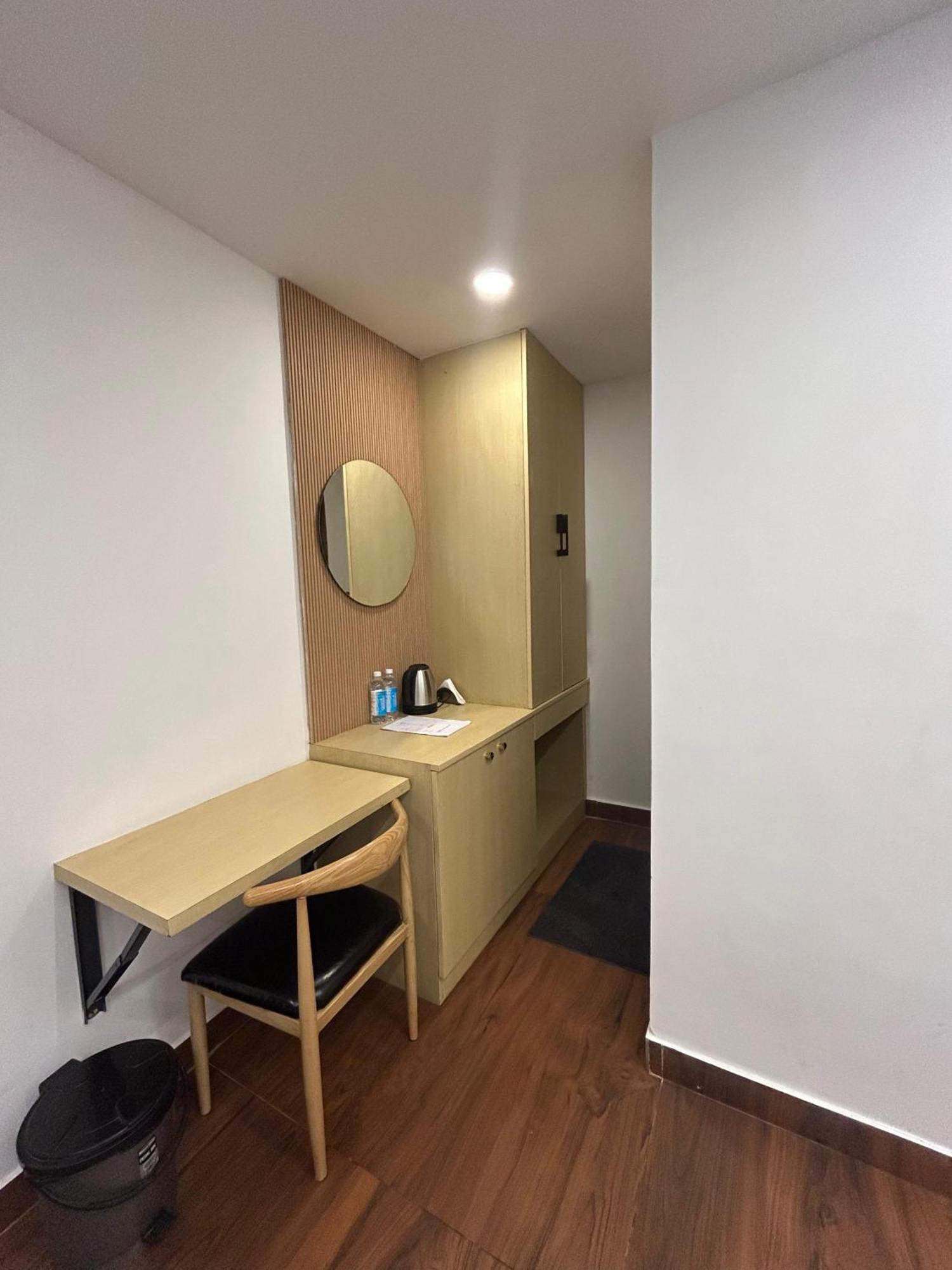Wild Wings Premium Hotel Haydarabad Dış mekan fotoğraf