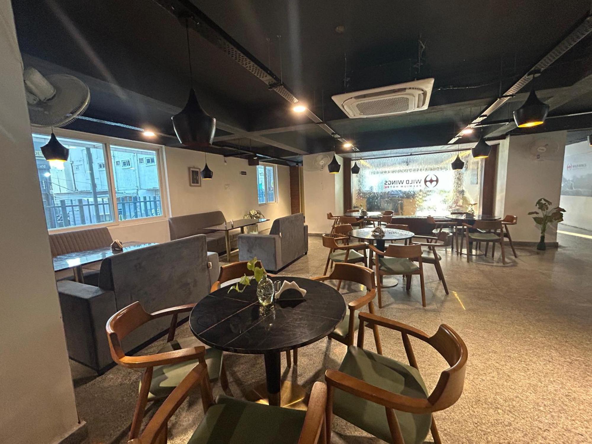 Wild Wings Premium Hotel Haydarabad Dış mekan fotoğraf